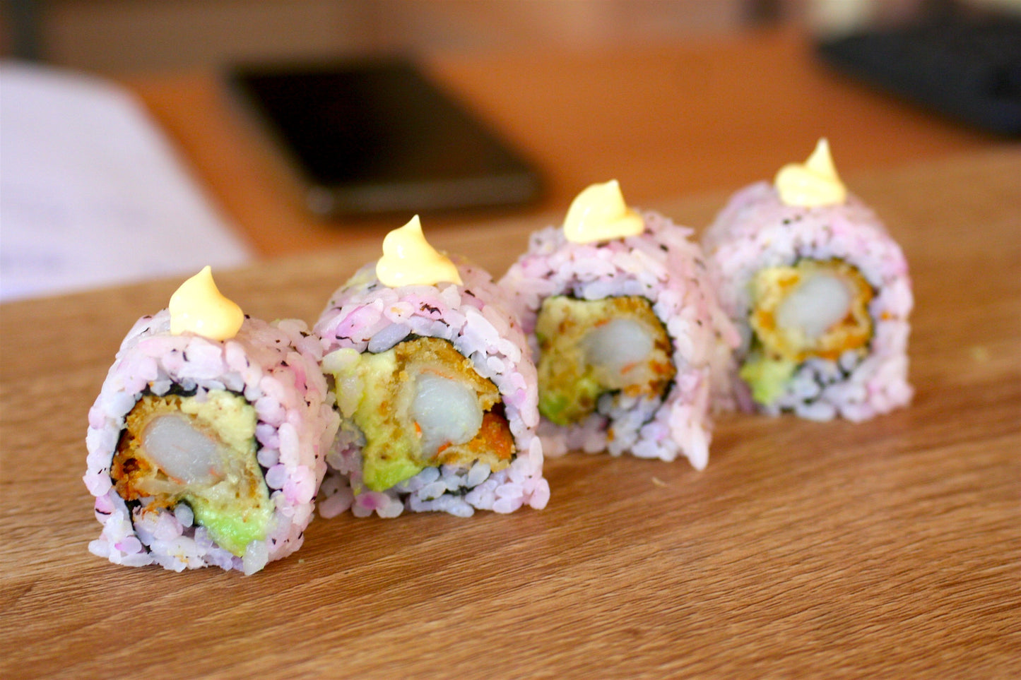TEMPURA SHRIMP URAMAKI WITH YUKARI RICE 4PCS