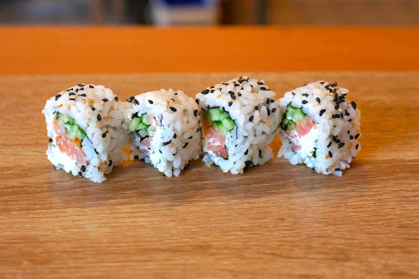 УРАМАКИ ФИЛАДЕЛФИЯ ПУШЕНА СЬОМГА 4БР