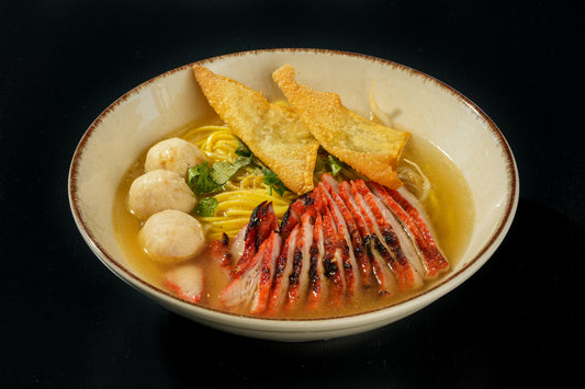 СУПА ОТ НУДЛИ СЪС СВИНСКО