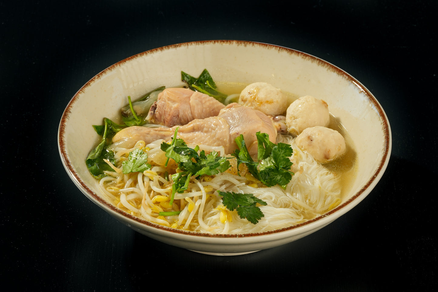 СУПА ОТ НУДЛИ С ПИЛЕ