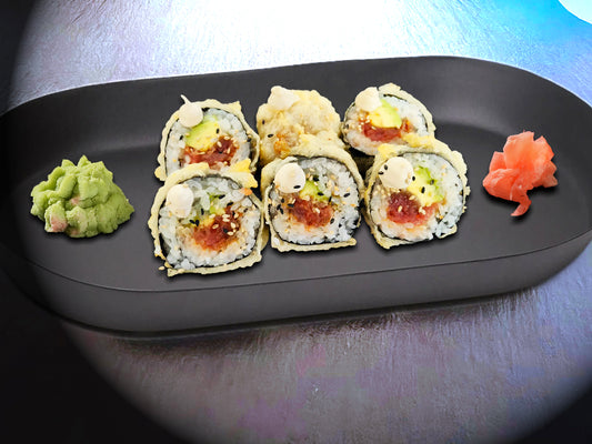 FUTOMAKI SALMON AND AVOCADO 6PCS