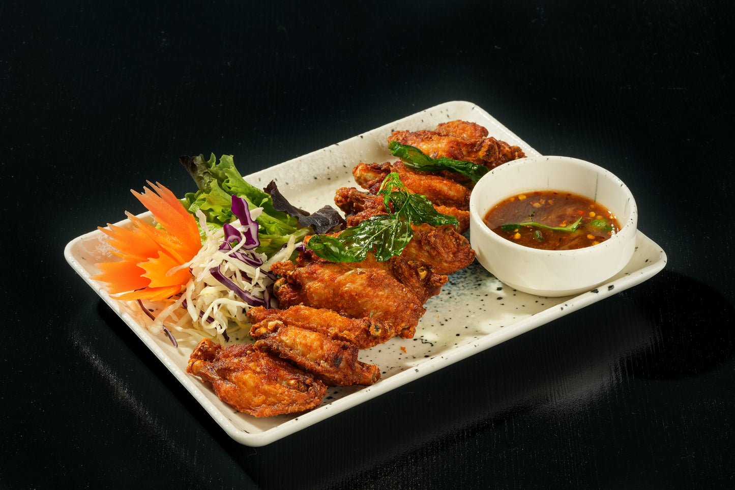 ПИЛЕШКИ ПЪРЖЕНИ КРИЛЦА