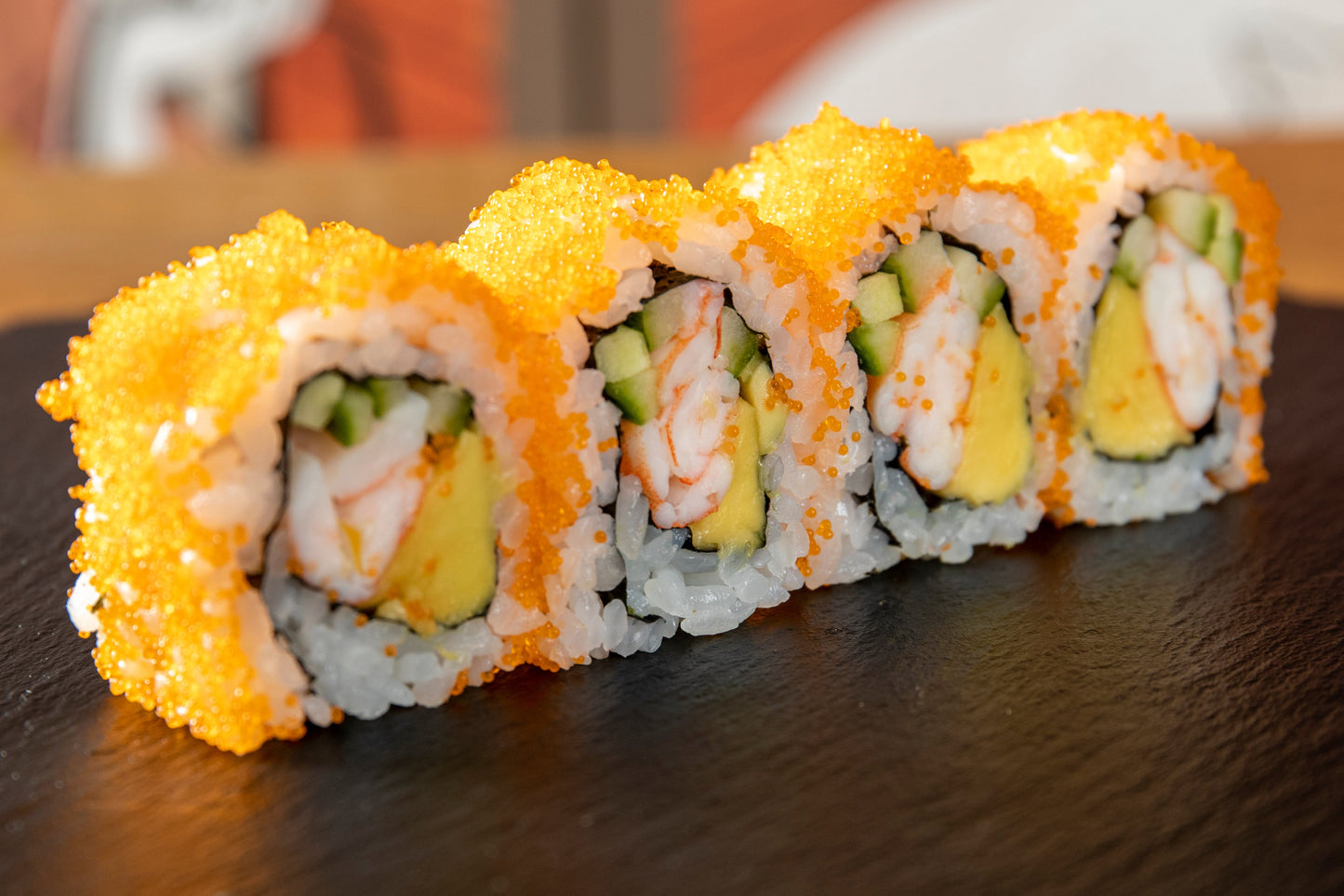 URAMAKI SHRIMP AND TOBIKO 4PCS