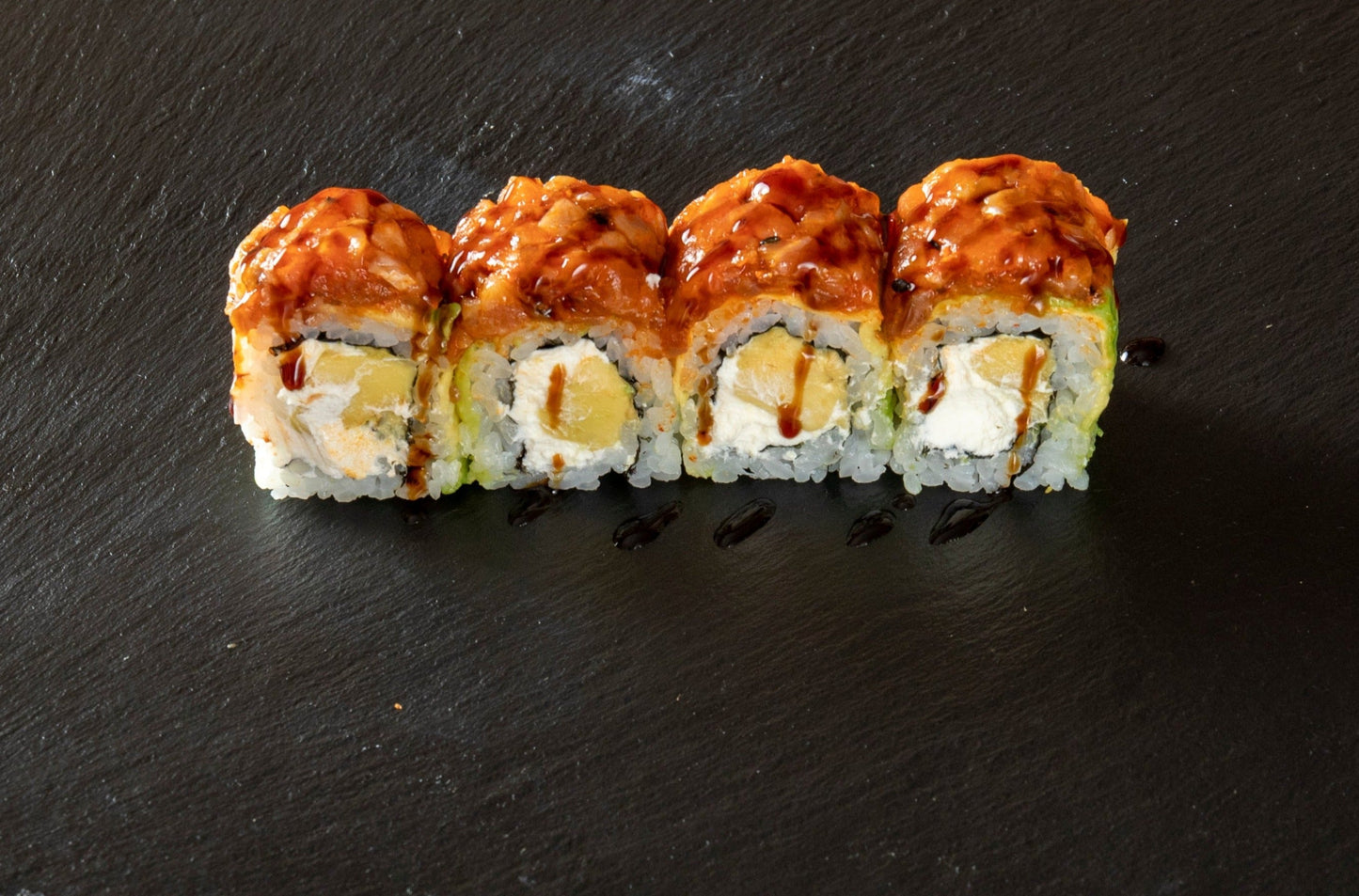 УРАМАКИ СПАЙСИ СЬОМГА 4БР